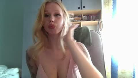 babikamii online show from August 12, 12:51 pm