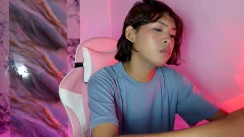 kel online show from August 8, 1:22 pm