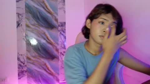 kel online show from August 9, 12:39 pm