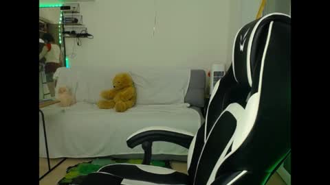 baby ada online show from April 20, 8:36 pm