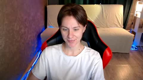 baby_kitte online show from August 5, 7:06 am
