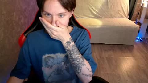 baby_kitte online show from August 5, 8:12 am