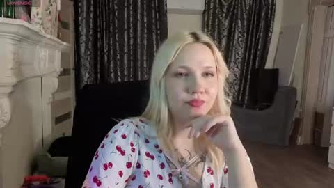 Margo online show from August 9, 6:42 pm