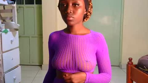 baby_smiler online show from July 9, 4:01 pm