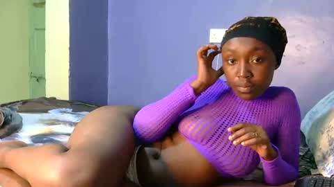 baby_smiler online show from September 8, 7:43 pm
