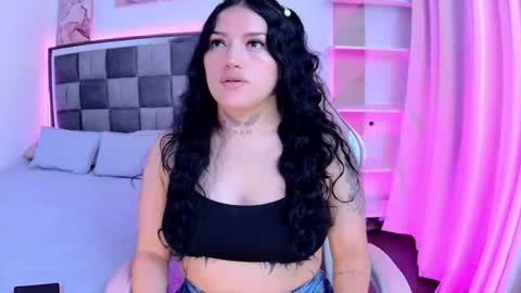 Daisy online show from September 1, 2:18 pm