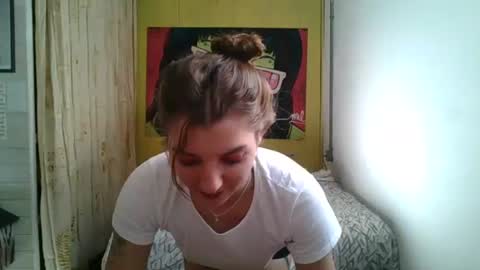 babydemon6 online show from July 19, 1:46 pm