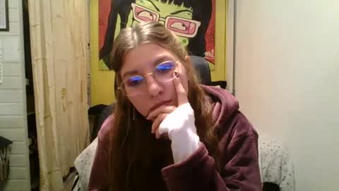 babydemon6 online show from August 12, 10:56 pm
