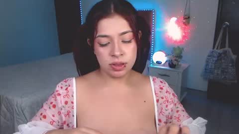 kathisaenz  online show from July 14, 1:55 am