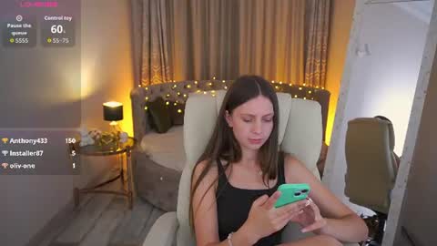 Lady Vi online show from July 17, 9:37 pm