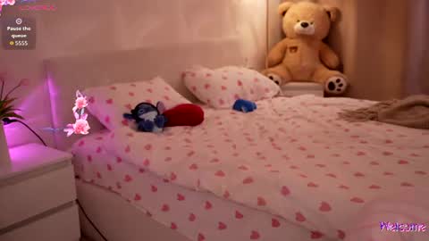 Mila online show from August 13, 5:32 am