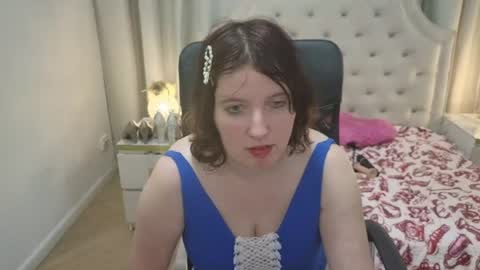 Angela online show from June 28, 5:49 pm