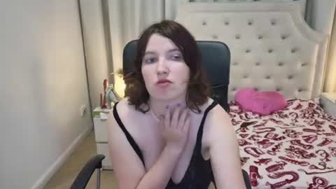 Angela online show from July 25, 1:37 pm