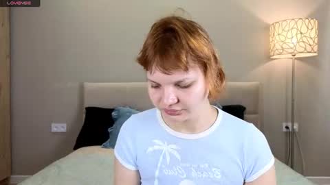 babyyulli online show from August 18, 1:44 am