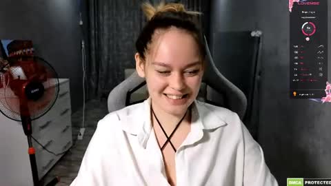 Lina online show from August 15, 6:56 pm