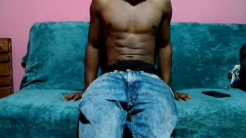 badaddo910342 online show from July 13, 1:51 pm
