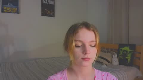 Kate online show from August 8, 8:31 pm