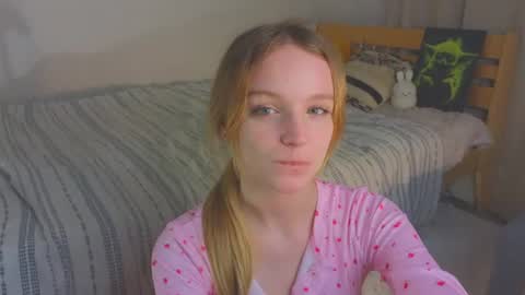Kate online show from August 8, 11:49 pm
