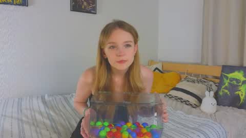 Kate online show from August 14, 6:33 pm
