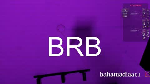 bahamadia_ online show from August 8, 1:49 am