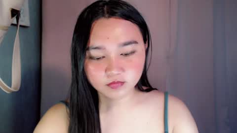 april online show from August 8, 9:59 pm
