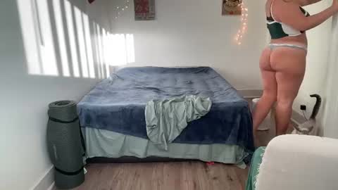 BaileeBaby online show from July 28, 1:55 am