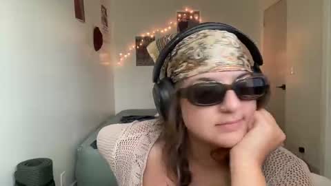 BaileeBaby online show from July 28, 11:00 pm