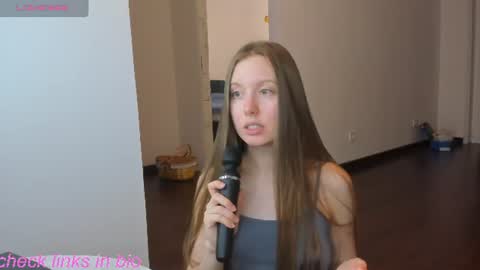 Kira online show from July 2, 7:04 pm