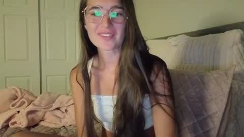 bambifarrina online show from July 17, 2:44 am