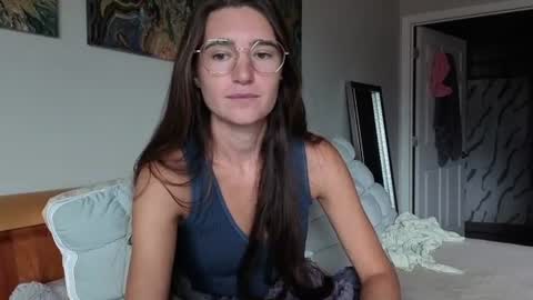 bambifarrina online show from August 1, 11:33 pm