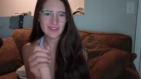 bambifarrina online show from September 4, 3:49 pm
