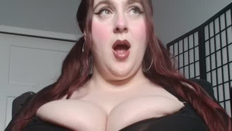 bambixxlynn online show from July 27, 11:54 pm