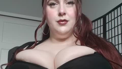 bambixxlynn online show from August 7, 10:32 pm