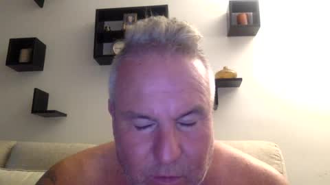 banana5289 online show from August 5, 8:40 pm