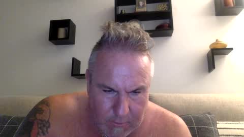 banana5289 online show from August 11, 8:22 pm