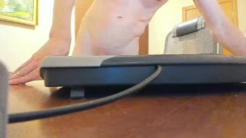 banana_skinny_boy online show from May 28, 10:24 pm