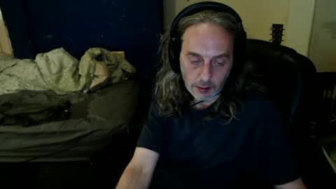bangintoleather online show from June 19, 2:22 am