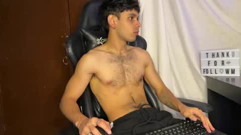 Damiano online show from August 4, 8:44 am