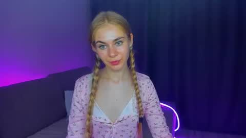BarbaraChic online show from July 21, 5:59 pm