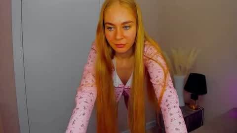 BarbaraChic online show from July 26, 12:10 pm