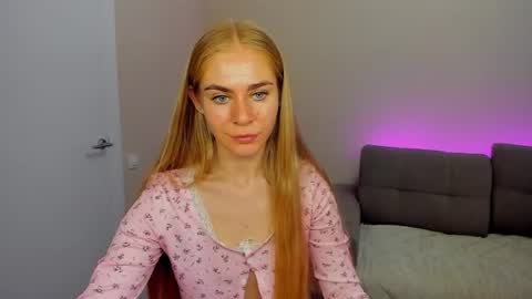 BarbaraChic online show from August 11, 4:42 pm