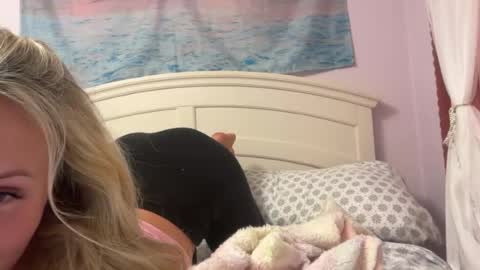 barbiebrittney online show from June 18, 2:00 am