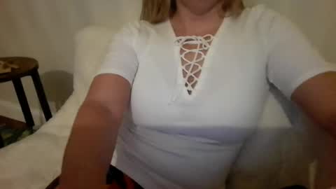 barbiedoll713 online show from August 12, 2:47 am