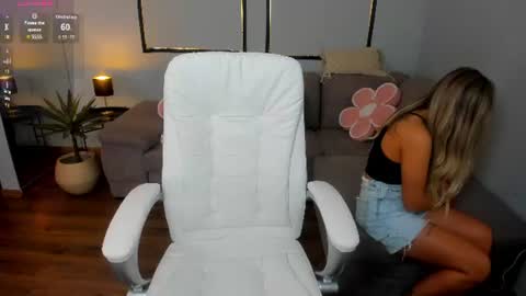 Alisa online show from August 6, 5:17 am