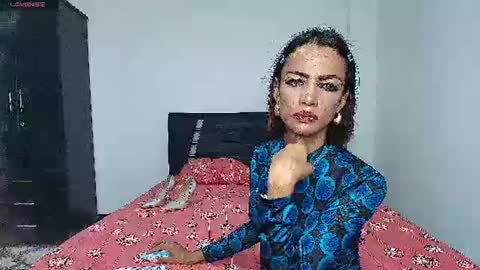 DAHIANNA BELTRAN online show from June 26, 9:51 pm