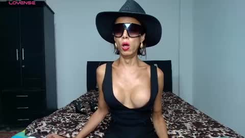 DAHIANNA BELTRAN online show from July 13, 9:53 pm