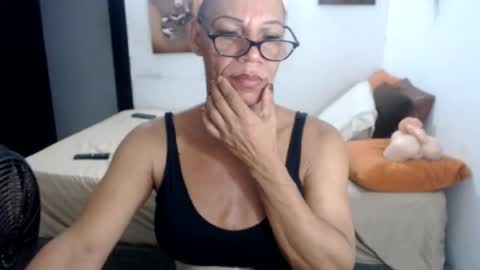 bardotbigcocktsx online show from August 15, 10:19 am