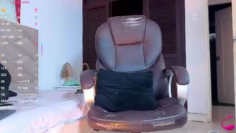 bastian66_ online show from August 14, 10:13 pm