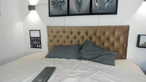 bastian_jones1 online show from July 11, 3:12 am