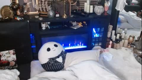 Audrey online show from June 29, 11:35 am